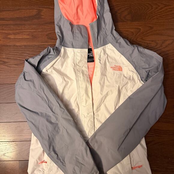 The North Face Jackets & Blazers - The North Face Women’s Windbreaker Rain jacket size XS